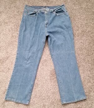 Levis 550 Jeans Relaxed Boot Cut Womens Size 22M Light Blue Stretch